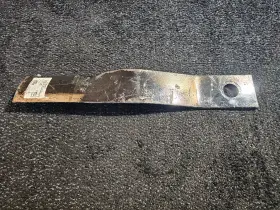A-50068272 A & I And Rotary Mower Blade Cutter Cw Uplift Fits John Deere A-50068272 A & I And Rotary Mower Blade Cutter Cw Uplift Fits John Deere