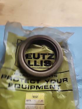 Agco 70270152 Oil Seal 70270152-5 Allis Chalmers Deutz Nos Oem