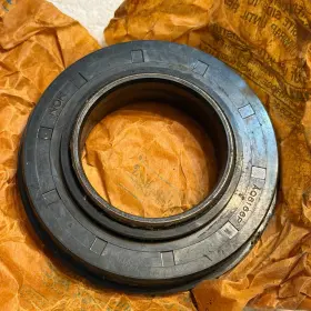 72098023 Agco Rear Axle Seal Hinomoto Allis Chalmers Massey Ferguson