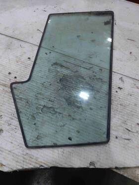Bobcat 6691001 Window Rear Lh