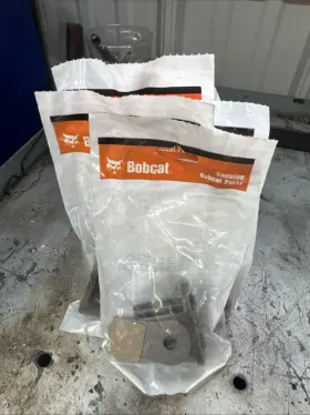 6691090 Bobcat Chain