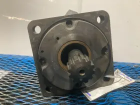 6720886 Bobcat 853 Left/driver Hydraulic Motor - Used P/n 6720886 Bobcat 853 Left/driver Hydraulic Motor - Used P/n