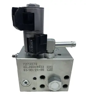 7273570 Bobcat Hydraulic Valve 7273570 Bobcat Hydraulic Valve