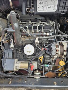 Bobcat D24nap Diesel Engine 2.4l 37kw For Skid Steer Loader 2014