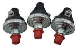 Borg Warner 1042-08220-30 Lot Of 3 - Pressure Stat Engine Oil Sensor