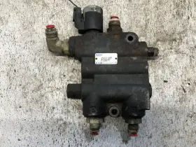 84326481 Case Tr320 Hydraulic Valve - Used P/n