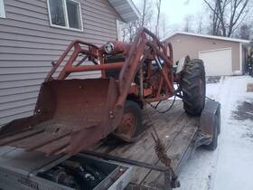 Case M612 Freeman Or Kelly Front Mount Loader With Trip Bucket And Hydraulic Cylinders
