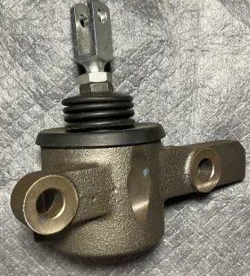 84342332 Case New Holland 5185786 Oem Pto Clutch Cylinder Body/valve 84342332 Case New Holland 5185786 Oem Pto Clutch Cylinder Body/valve