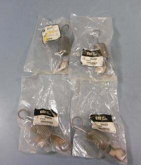 Cat 0538353 Lot Of Four Caterpillar Springs