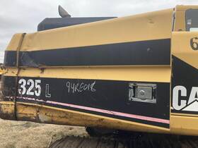 Cat 1070470 325l Right/passenger Door Assembly - Used P/n