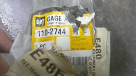 Cat 1102744 New Oem 110-2744 Gage As Caterpillar