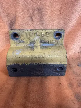 1w-1652 Cat 3406 Bracket 1w-1652 Cat 3406 Bracket