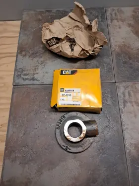2p-4316 Cat 2p-4304 Caterpillar Oem Adapter New P27