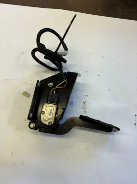 345-6136 Cat Caterpillar Throttle Pedal 272d2 299d2 259d 289d 345-6136 Cat Caterpillar Throttle Pedal 272d2 299d2 259d 289d