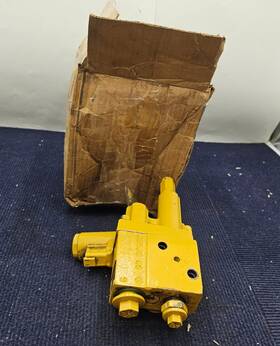 Cat 525-8016 24v Accumulator Charging Valve Fits 930 938k 938m 926 924k 926m