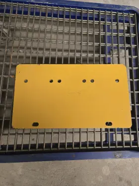 349-4591 Caterpillar 12mm Thick Lubrication Valve Mounting Plate A4