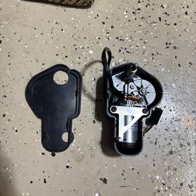 Cnh 47743754 Case New Hollandwindshield Wiper Motor By Oslv With Assembly And Cover