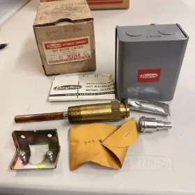 44-5445 Dayton 2e350 2e376a Hot Water Control New In Box Scarce Complete 44-5445 Dayton 2e350 2e376a Hot Water Control New In Box Scarce Complete