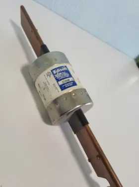 Ecsr-400 Edison Ecsr400 Dual Element Time Delay 400 Amp 600 Volt Fuse Ecsr-400 Edison Ecsr400 Dual Element Time Delay 400 Amp 600 Volt Fuse