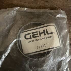 Gehl 114317 Nos Oem Grease Cap