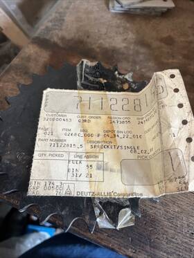 Gleaner 71122815 Nos Deutz Allis Oem 28t Sprocket