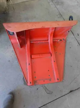 399328r1 I.h./farmall Fender-lh