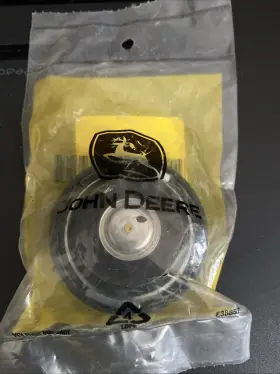 At173610 Jd John Deere Radiator Cap 15 Psi Genuine Oem New At173610 Jd John Deere Radiator Cap 15 Psi Genuine Oem New