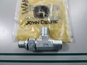 38h1022 John Deere New Oem Tee Fitting 0810 38h1022 John Deere New Oem Tee Fitting 0810