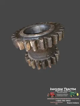 A1578r John Deere Used Unstyled A Tractor 19 And 25 Tooth Countershaft Idler Gear