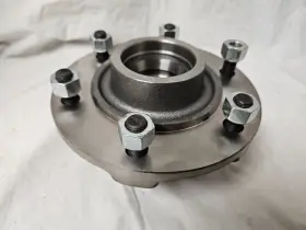 Ae54615 John Deere New Oem Wheel Hub With Bearing Cups Studs And Nuts Ae54615 John Deere New Oem Wheel Hub With Bearing Cups Studs And Nuts