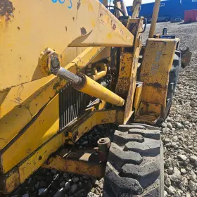 At33341 John Deere 500c Left/driver Hydraulic Cylinder - Used P/n At33341 John Deere 500c Left/driver Hydraulic Cylinder - Used P/n