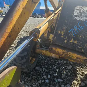At33349 John Deere 500c Right/passenger Hydraulic Cylinder - Used P/n