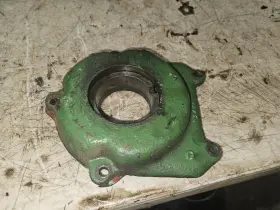 B2466r John Deere B2468r B Styled Tractor Crankshaft Cover Part #b2466r Oil Spacer Jd