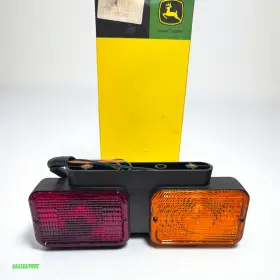 Cb11449811 John Deere Right-hand Rops Standard Lighting Indicator Lamp Cb11449811 John Deere Right-hand Rops Standard Lighting Indicator Lamp