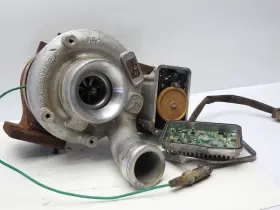 12639700055 John Deere Dz101174 Genuine Turbo With Broken Actuator Re565512 12639700055 John Deere Dz101174 Genuine Turbo With Broken Actuator Re565512