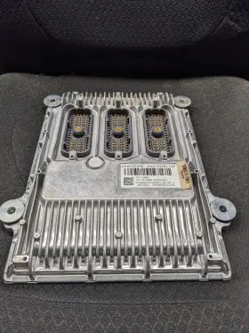 Re552148 John Deere Dz120828 Ecu Ecm Engine Conroller New Rm100585 Re539230 Re552148 John Deere Dz120828 Ecu Ecm Engine Conroller New Rm100585 Re539230