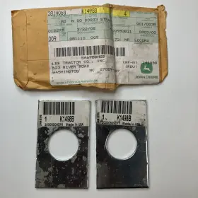 K1498b John Deere Plate 2-pack Open Box See Pics