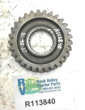 R113840 John Deere Gear-diff Drive Shaft 29t