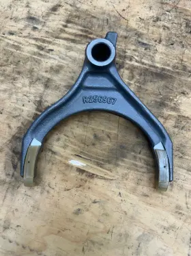 R256967 John Deere Inch M Range Shift Fork A And B