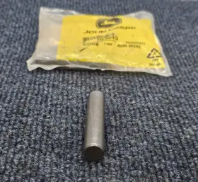 R65543 John Deere Dowel Pin Fits 444e 544e 570b 624e 644e 670b 672b 862b 4020