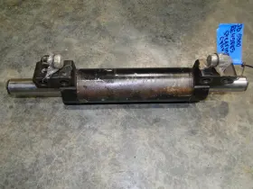 Re45885 John Deere Used Steering Cylinder Fits 5200 5300 5400