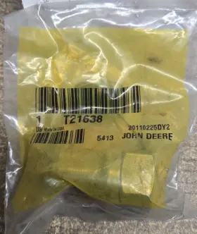 T21638 John Deere Adapter Fitting