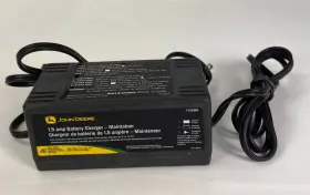 Ty25866 John Deere Fully Automatic 1.5-amp Battery Charger/maintainer - Read Ty25866 John Deere Fully Automatic 1.5-amp Battery Charger/maintainer - Read