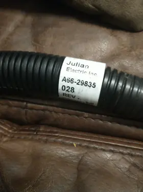 A66-298350 Julian Electric Inc A66-29836 Inc. O28 Rev Battery Connector A66-298350 Julian Electric Inc A66-29836 Inc. O28 Rev Battery Connector