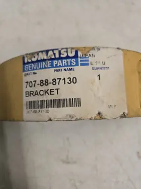 707-88-87130 Komatsu Free Shipping Oem Bracket Bx11 707-88-87130 Komatsu Free Shipping Oem Bracket Bx11