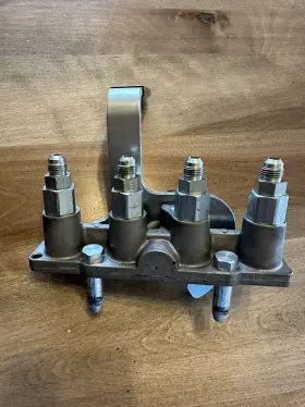 7j626-85051 Kubota Quick Coupler B Series Bx 7j626-85051 Kubota Quick Coupler B Series Bx