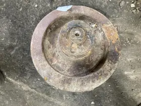 V0631-24902 Kubota Svl95-2s Track Idler - Used P/n V063124902 V0631-24902 Kubota Svl95-2s Track Idler - Used P/n V063124902