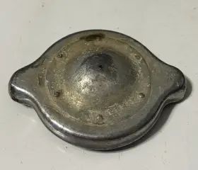 Tx11912 Long - A Used Fuel Cap For 350 360 445 460 560 610 2360 Tractors Tx11912 Long - A Used Fuel Cap For 350 360 445 460 560 610 2360 Tractors