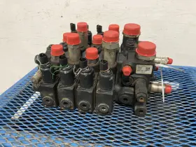 Mlt840-115 Manitou 277263 Hydraulic Valve - Used P/n Mlt840-115 Manitou 277263 Hydraulic Valve - Used P/n