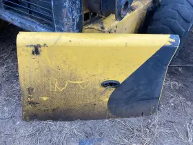 87015238 New Holland L185 Right/passenger Body Misc. Parts - Used P/n 87015238 New Holland L185 Right/passenger Body Misc. Parts - Used P/n
